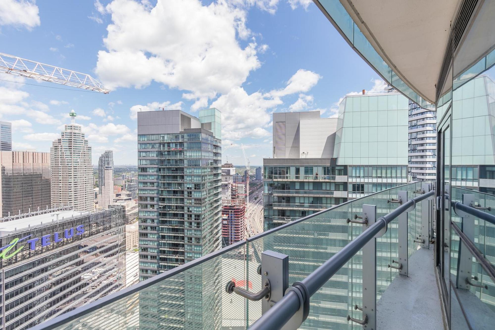 Globalstay Gorgeous Downtown Apartment Toronto Exterior photo